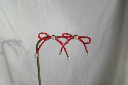 BEADED BOWS