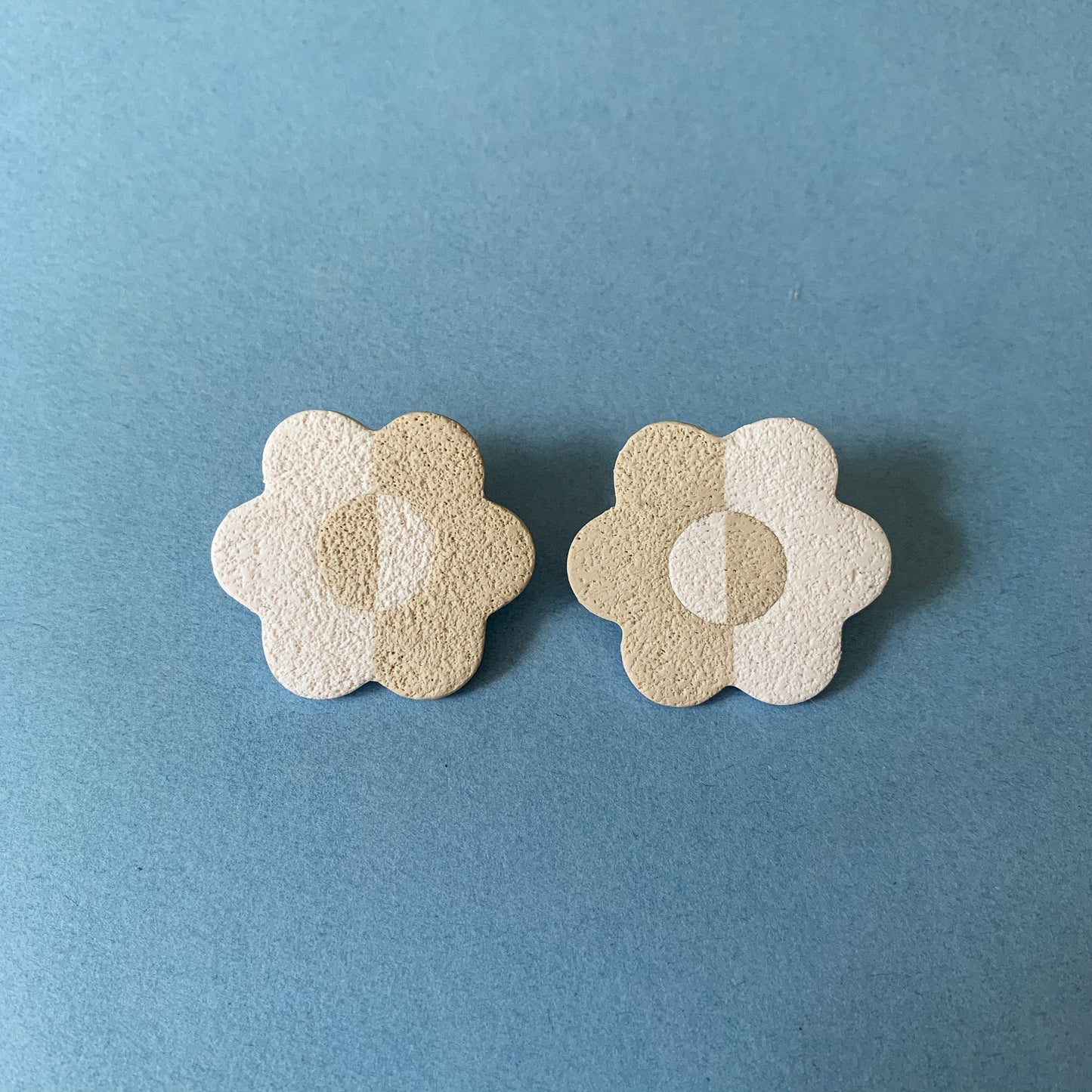 TWO TONE FLOWER STUDS